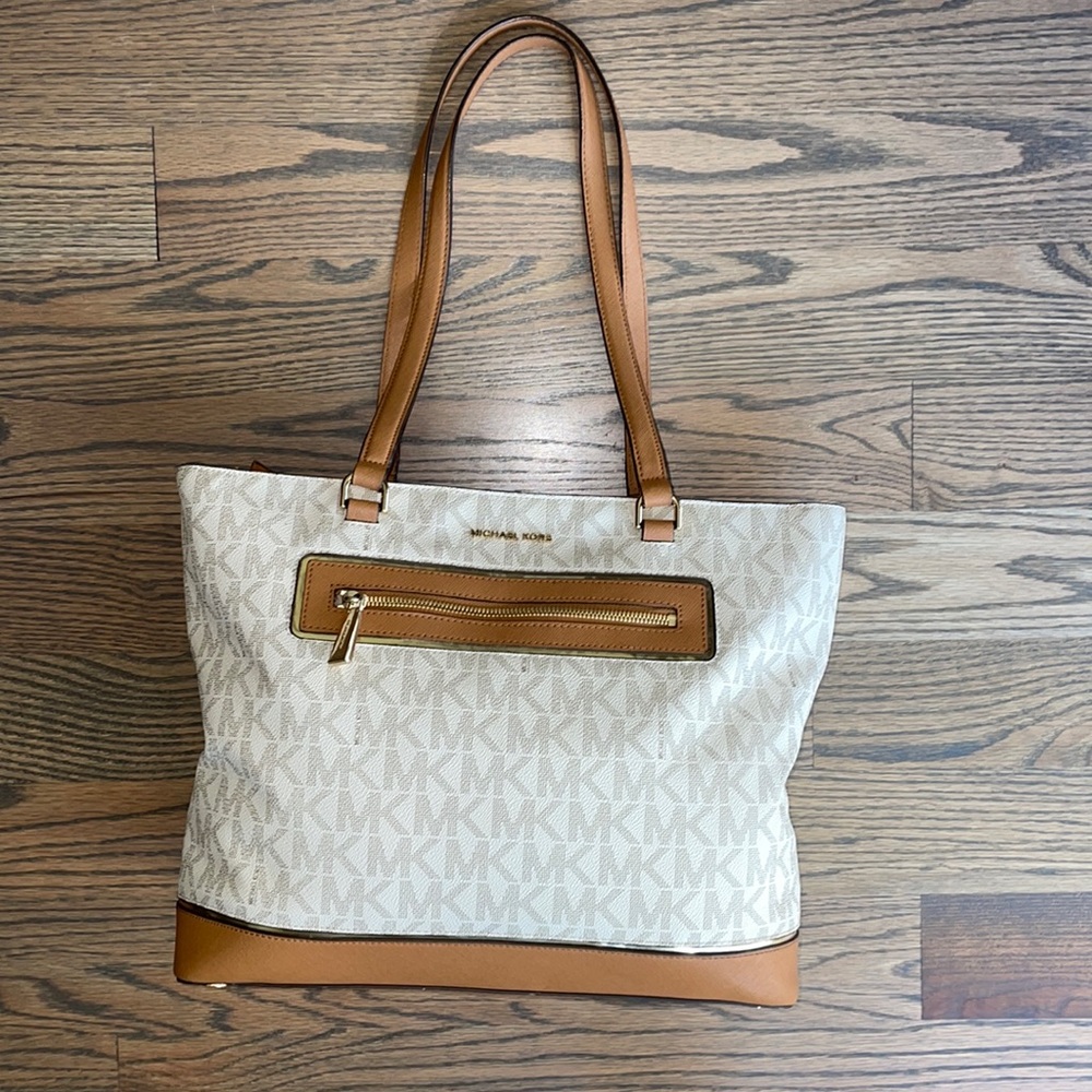 Michael Kors Frame out Item Leather Trim Vanilla NS Handbag